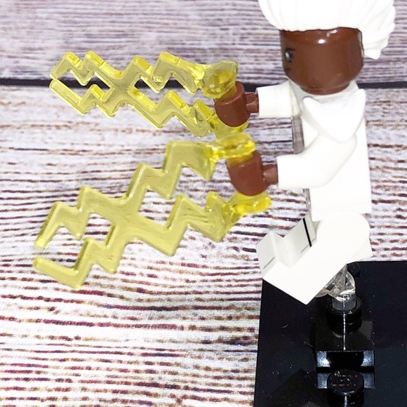 LEGO Storm Marvel Studios 2 Collectable Mini Figure - Picture 5 of 9